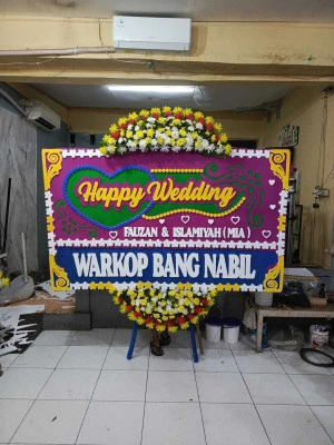Papan Bunga di Cipayung Jakarta Timur
